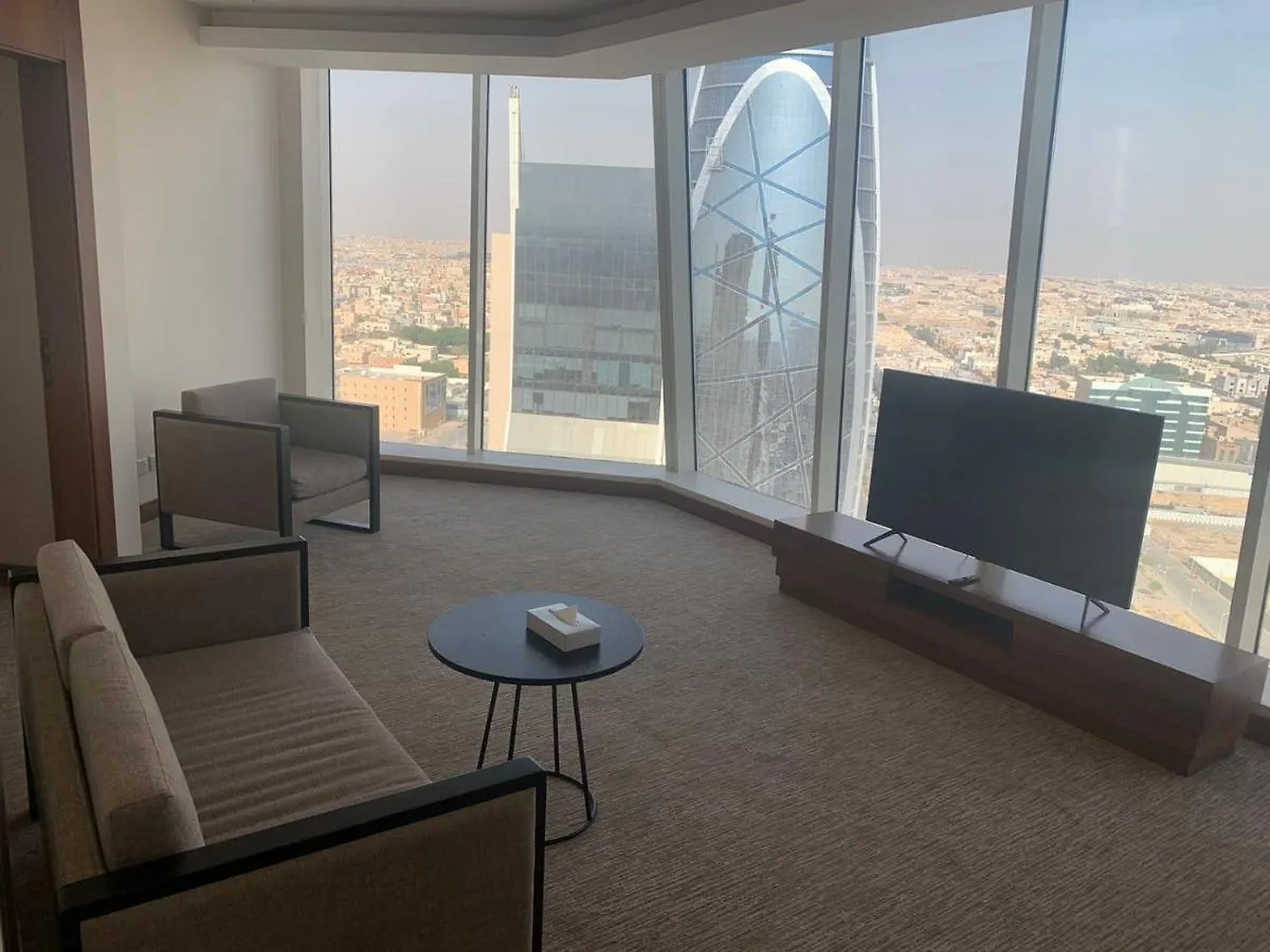 利雅德 Hdb Financial District酒店 4*,
